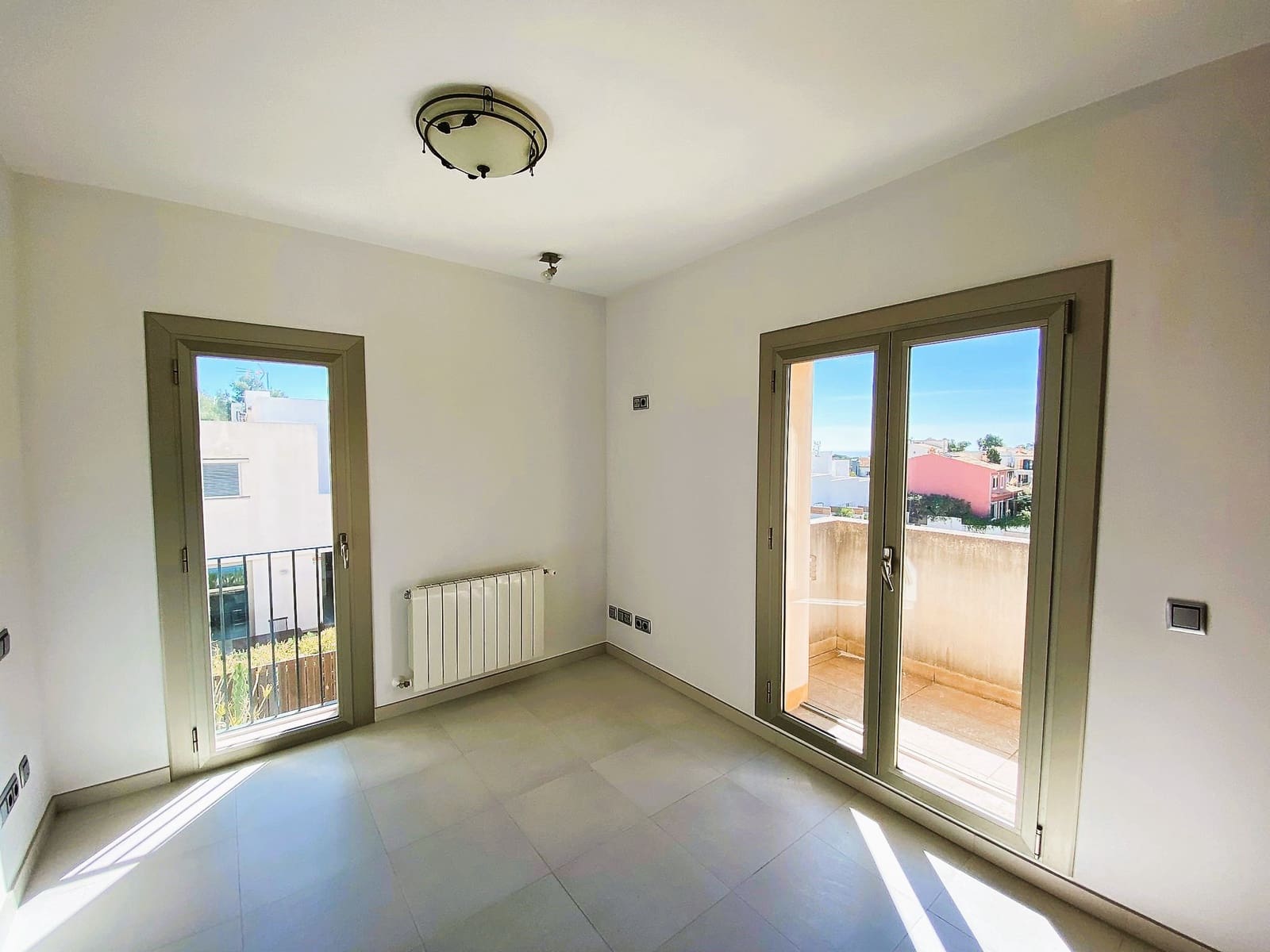 3 Zimmer Villa zu verkaufen in Genova mit Pool Garage - 1.200.000 € (Ref: 8280062)