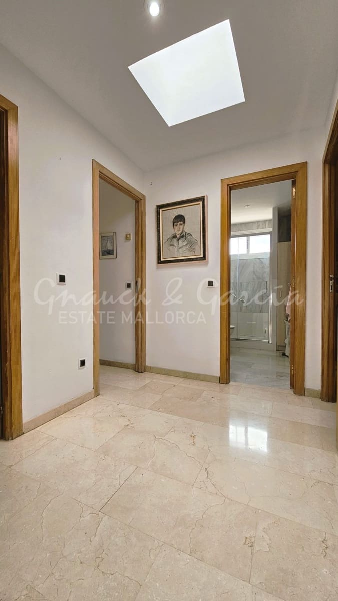 5 slaapkamer Halfvrijstaande villa te koop in Son Veri Nou met garage - € 770.000 (Ref: 8780906)