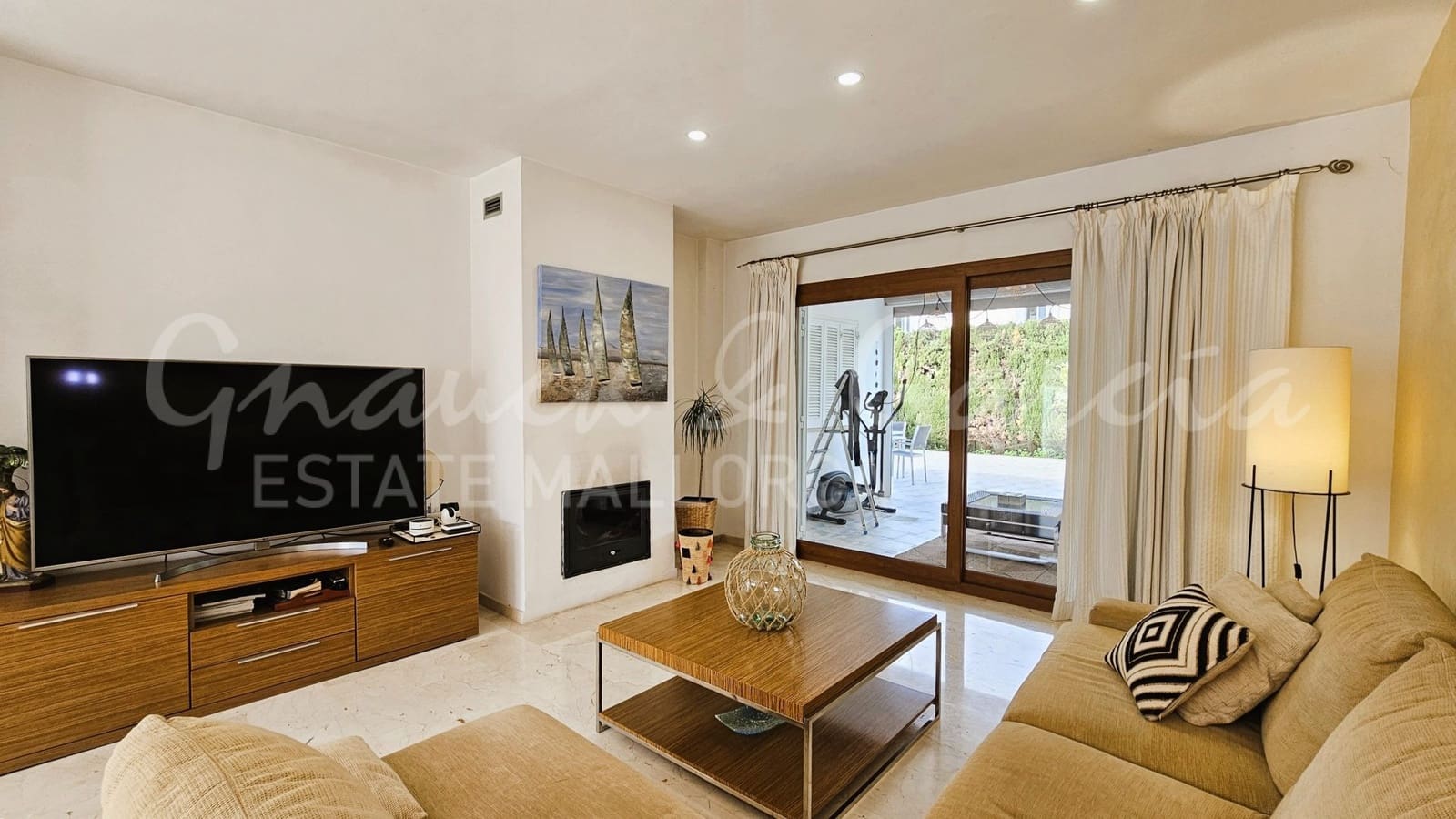 5 slaapkamer Halfvrijstaande villa te koop in Son Veri Nou met garage - € 770.000 (Ref: 8780906)