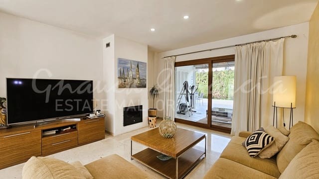 5 slaapkamer Halfvrijstaande villa te koop in Son Veri Nou, Llucmajor met garage - € 770.000 (Ref: 8780906)