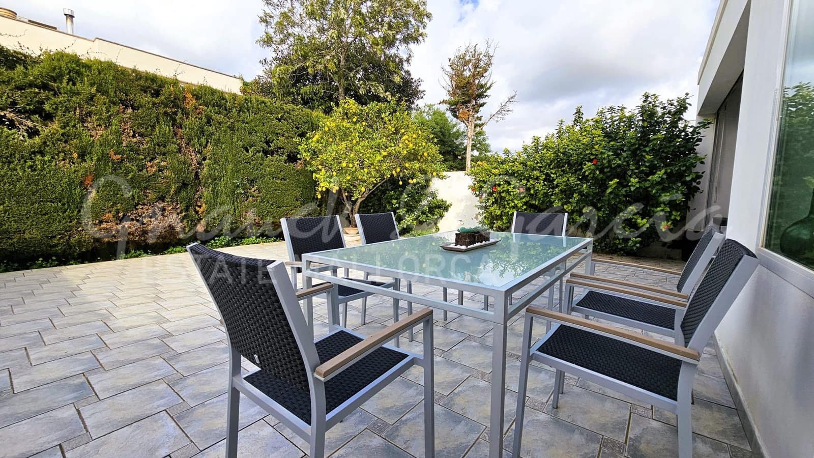 5 slaapkamer Halfvrijstaande villa te koop in Son Veri Nou met garage - € 770.000 (Ref: 8780906)