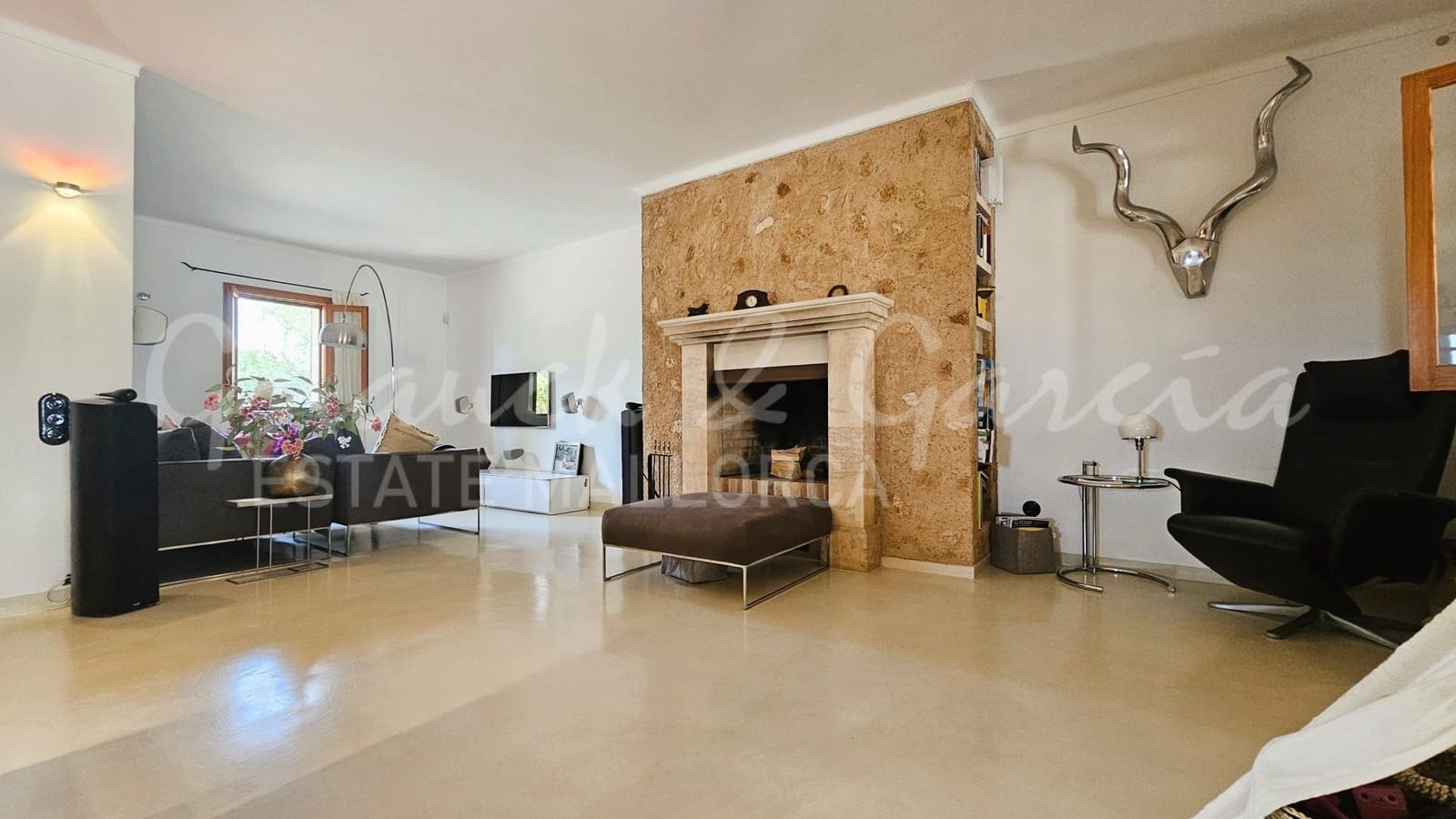 8 soveværelse Finca/Landehus til salg i Campos med swimmingpool garage - € 2.430.000 (Ref: 8837124)