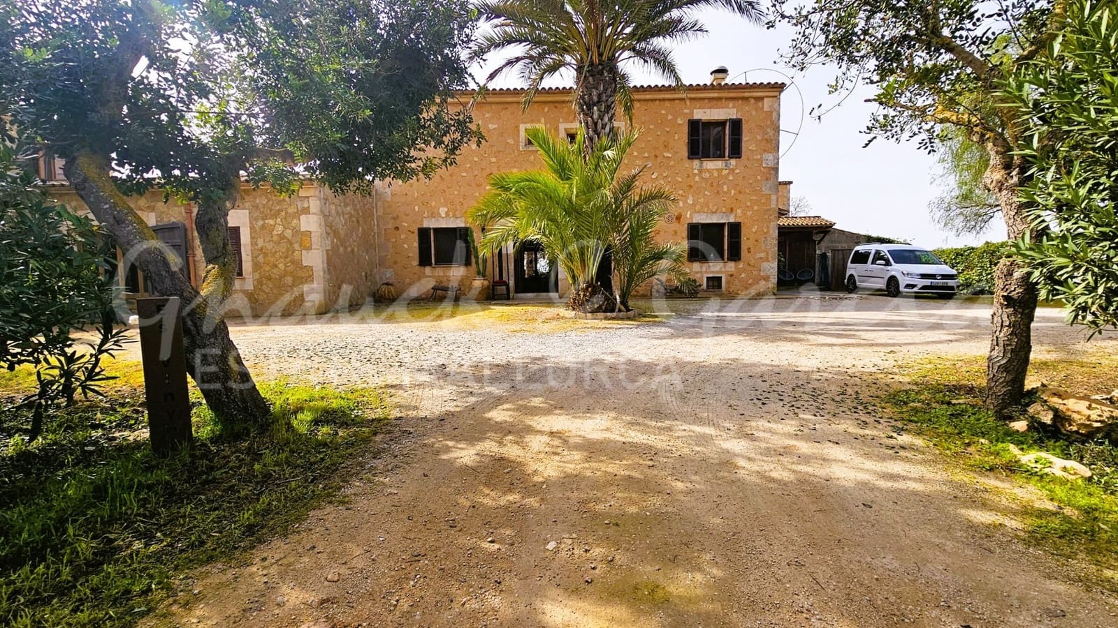 8 soveværelse Finca/Landehus til salg i Campos med swimmingpool garage - € 2.430.000 (Ref: 8837124)