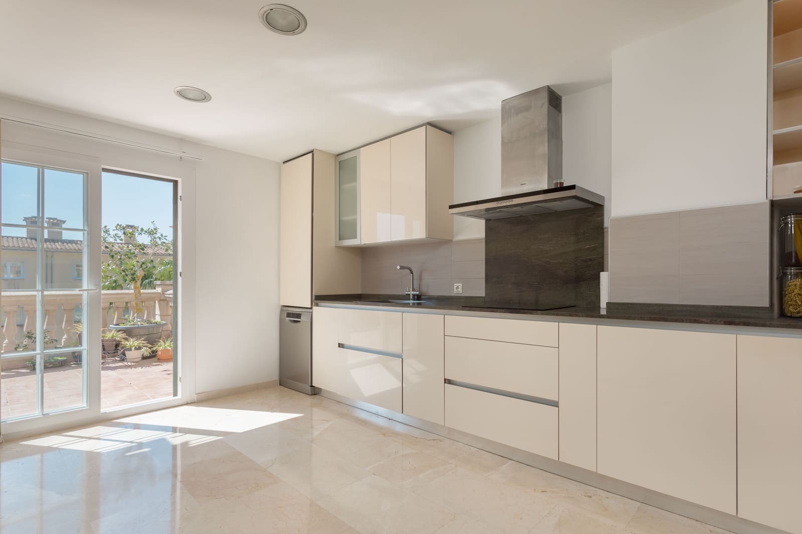 4 soveværelse Penthouse til salg i Puig de Ros med swimmingpool garage - € 895.000 (Ref: 8909706)