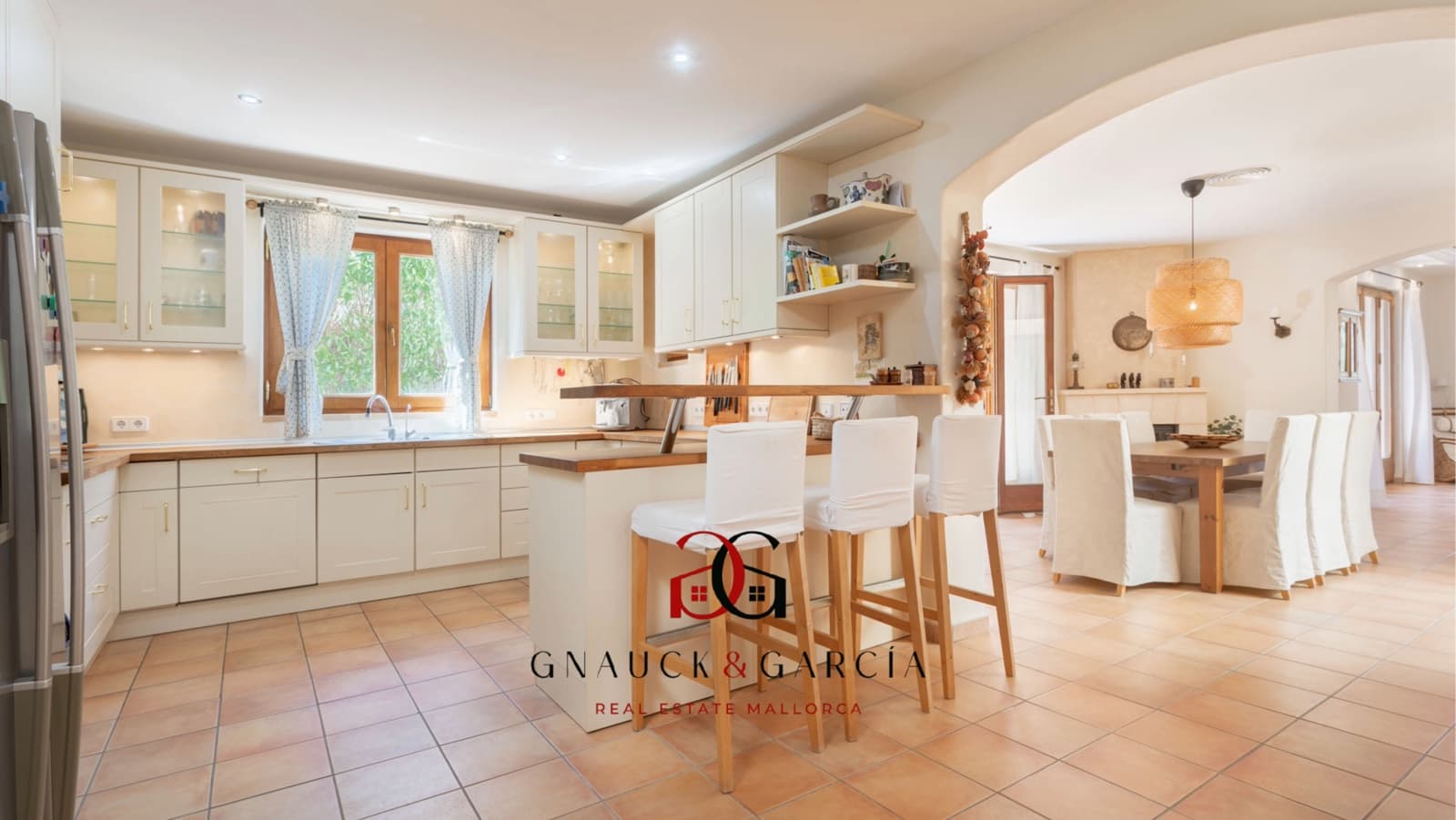 5 soverom Villa til salgs i Santa Ponsa med svømmebasseng garasje - € 2 790 000 (Ref: 8917303)