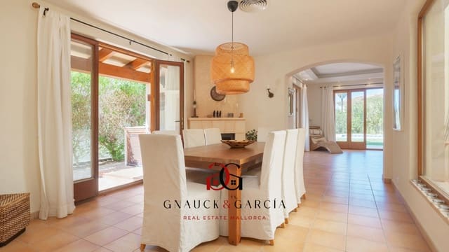 5 soverom Villa til salgs i Santa Ponsa, Calvià med svømmebasseng garasje - € 2 790 000 (Ref: 8917303)
