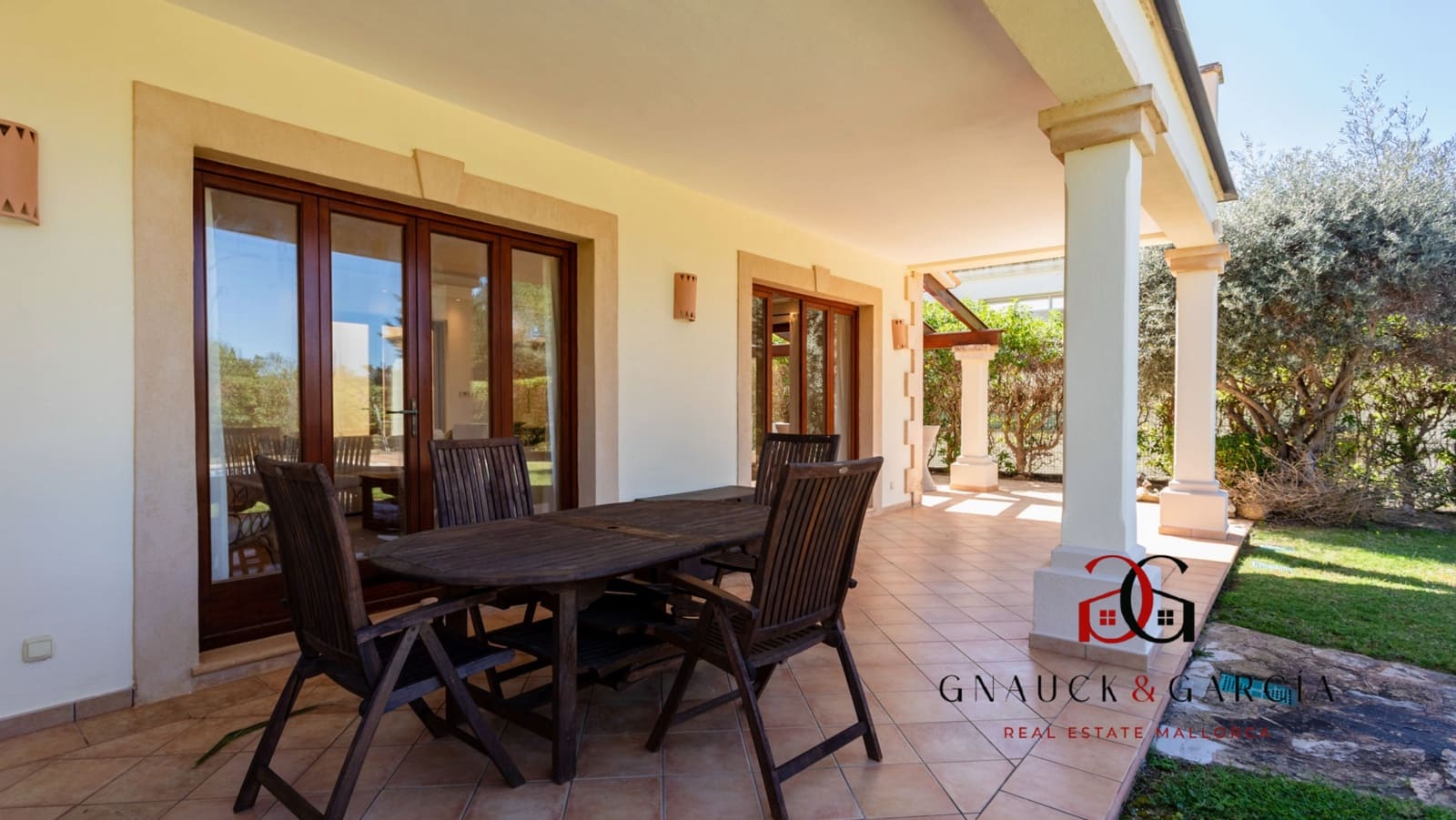 5 soverom Villa til salgs i Santa Ponsa med svømmebasseng garasje - € 2 790 000 (Ref: 8917303)