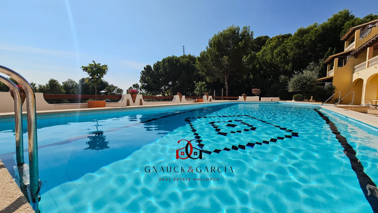 Studio til salg i Peguera / Paguera med swimmingpool garage - € 330.000 (Ref: 9379899)
