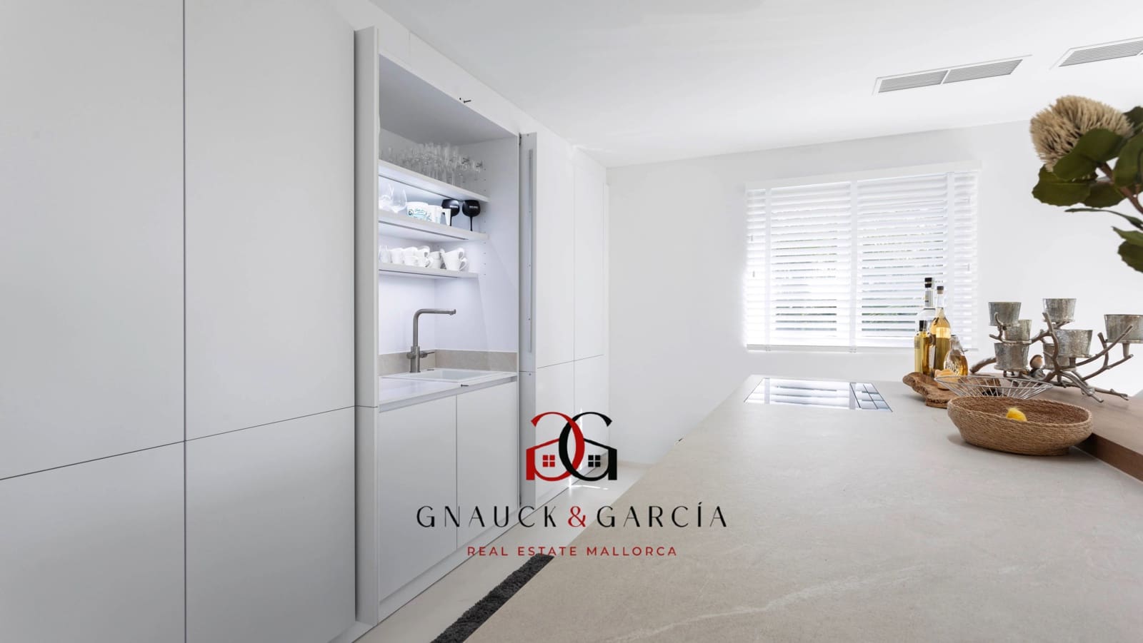 4 soverom Villa til salgs i Peguera / Paguera med svømmebasseng garasje - € 3 950 000 (Ref: 9383735)