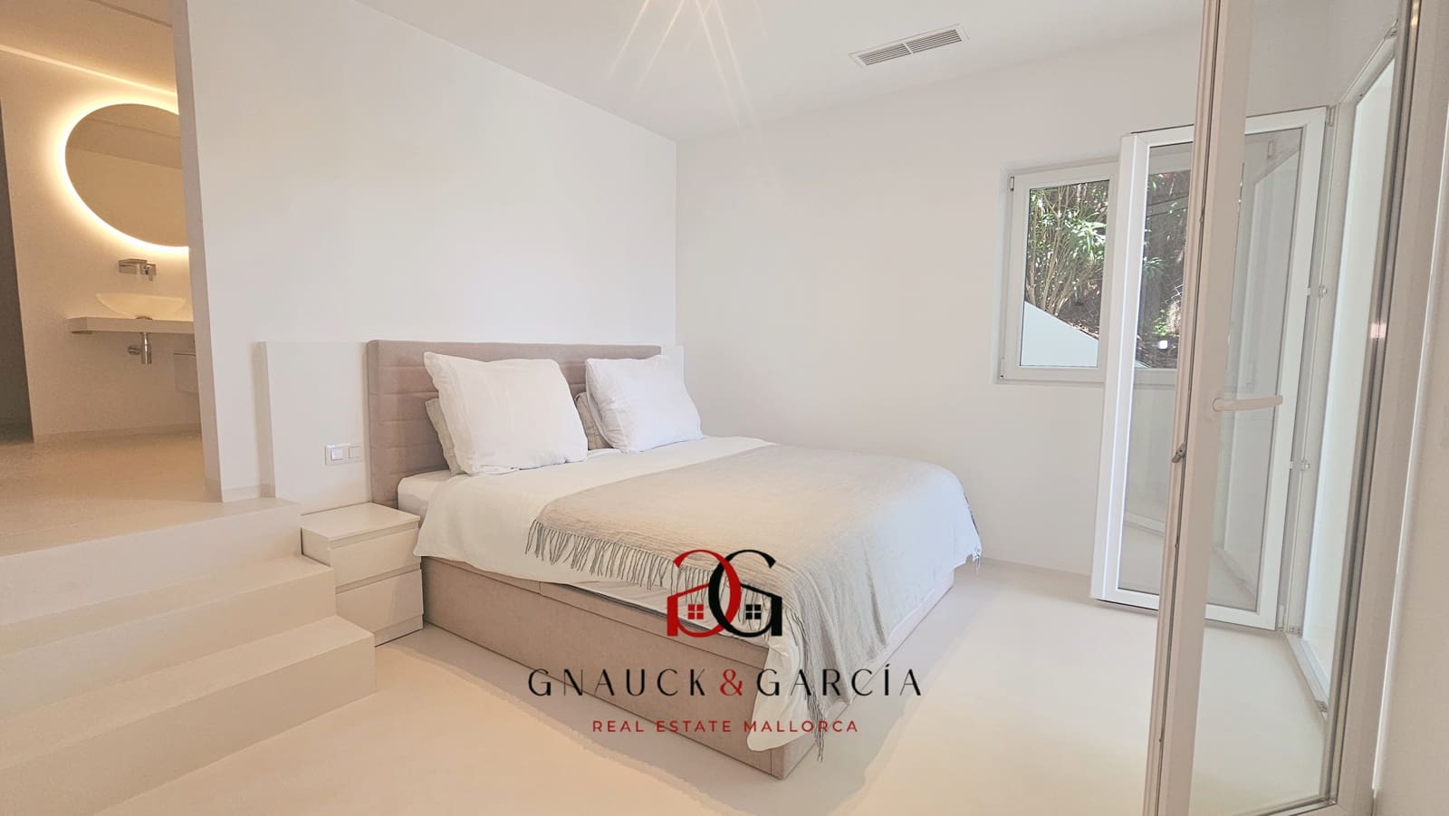 4 soverom Villa til salgs i Peguera / Paguera med svømmebasseng garasje - € 3 950 000 (Ref: 9383735)