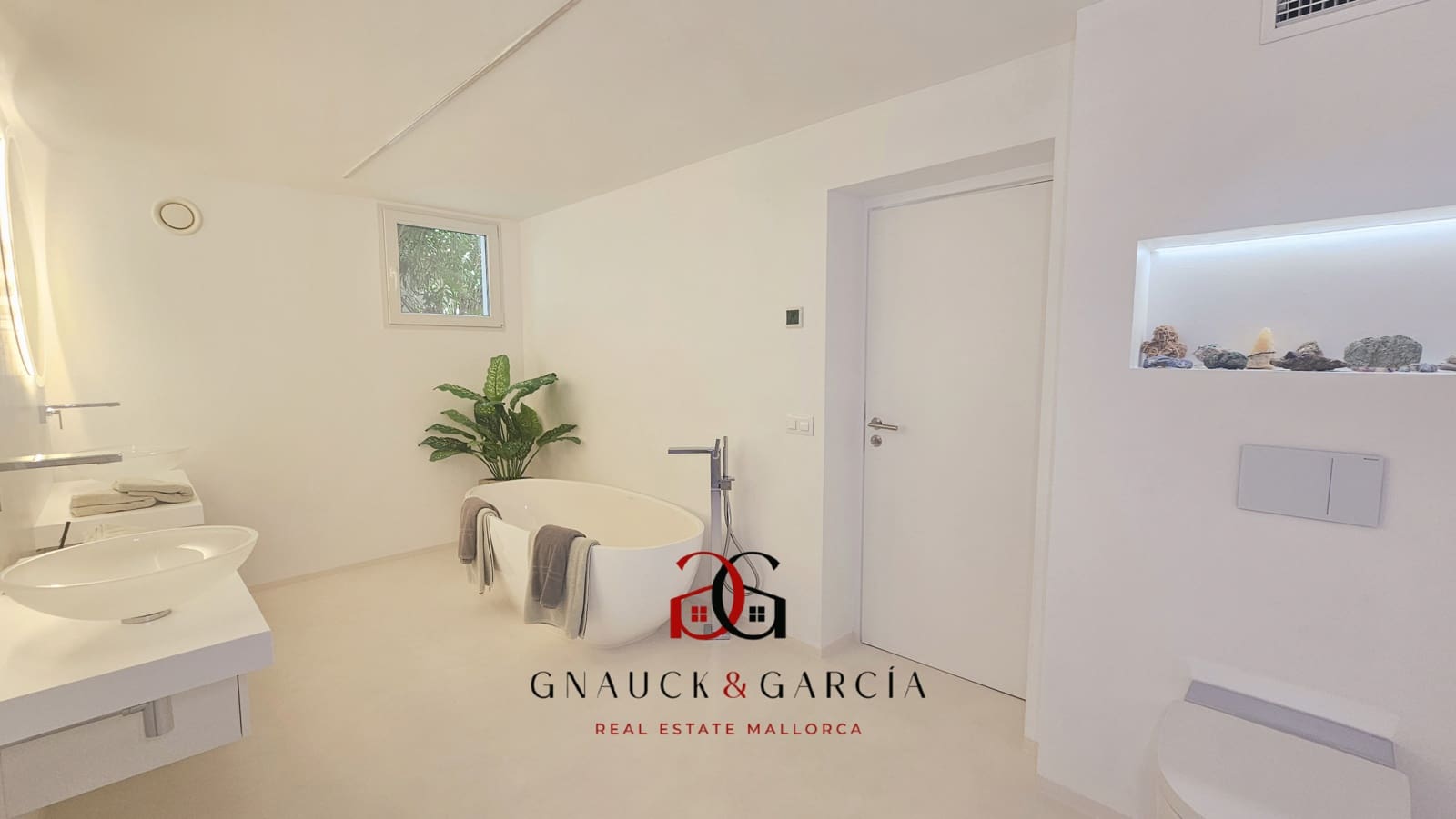 4 soverom Villa til salgs i Peguera / Paguera med svømmebasseng garasje - € 3 950 000 (Ref: 9383735)