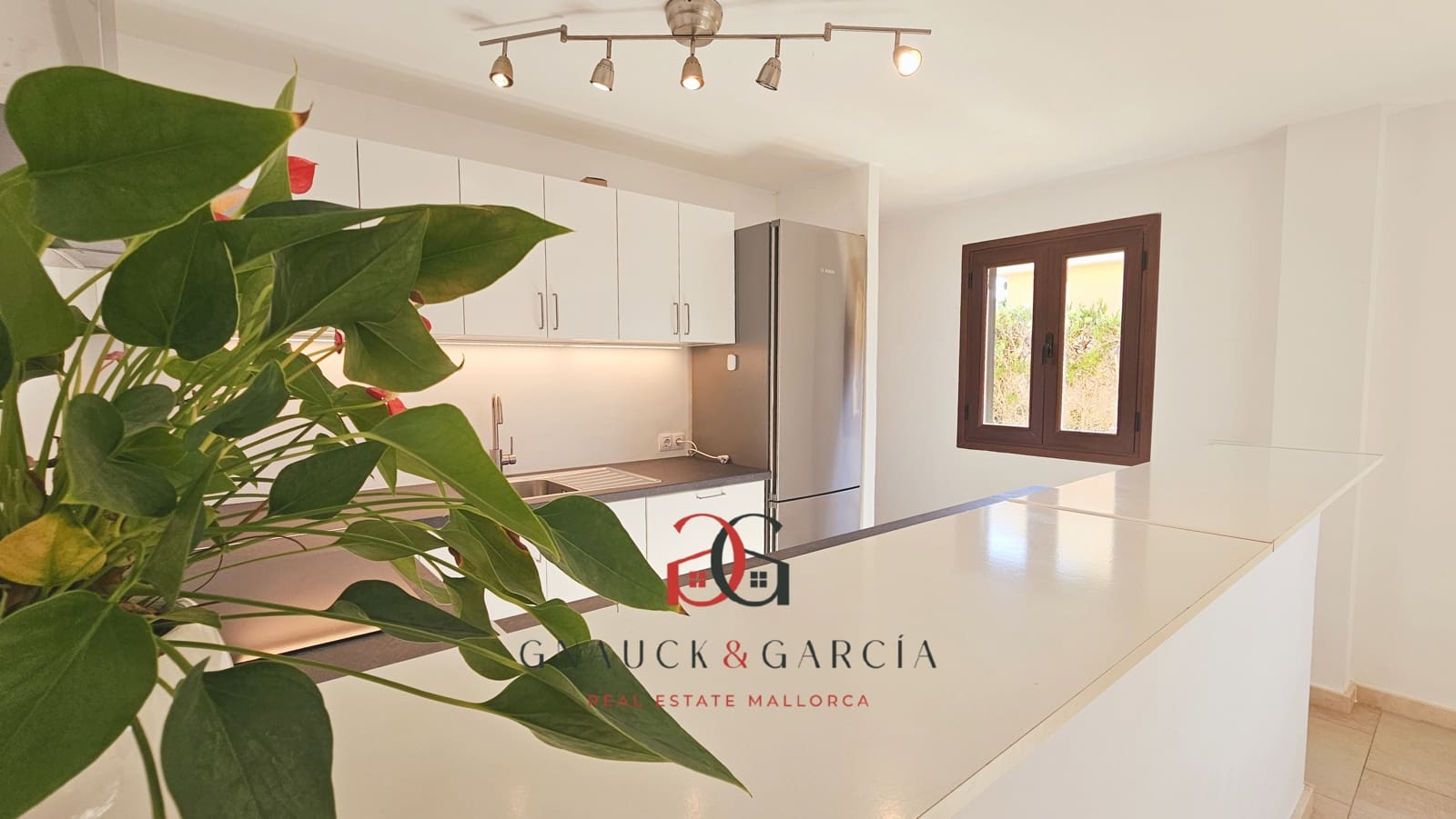 3 slaapkamer Halfvrijstaande villa te koop in Badia Blava met zwembad garage - € 849.000 (Ref: 9388651)