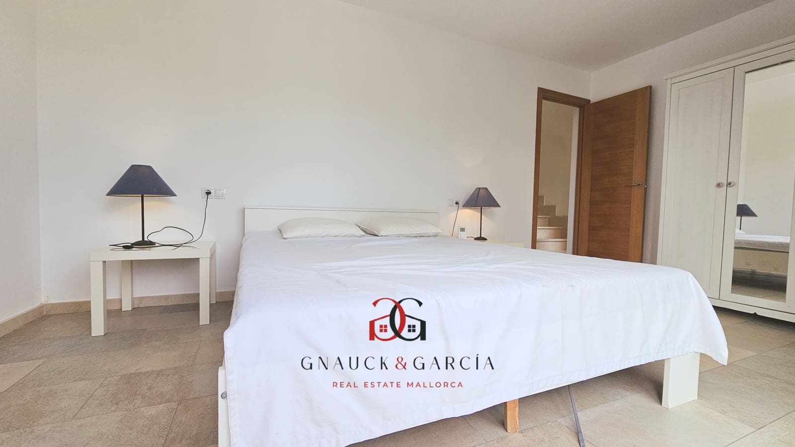 3 slaapkamer Halfvrijstaande villa te koop in Badia Blava met zwembad garage - € 849.000 (Ref: 9388651)