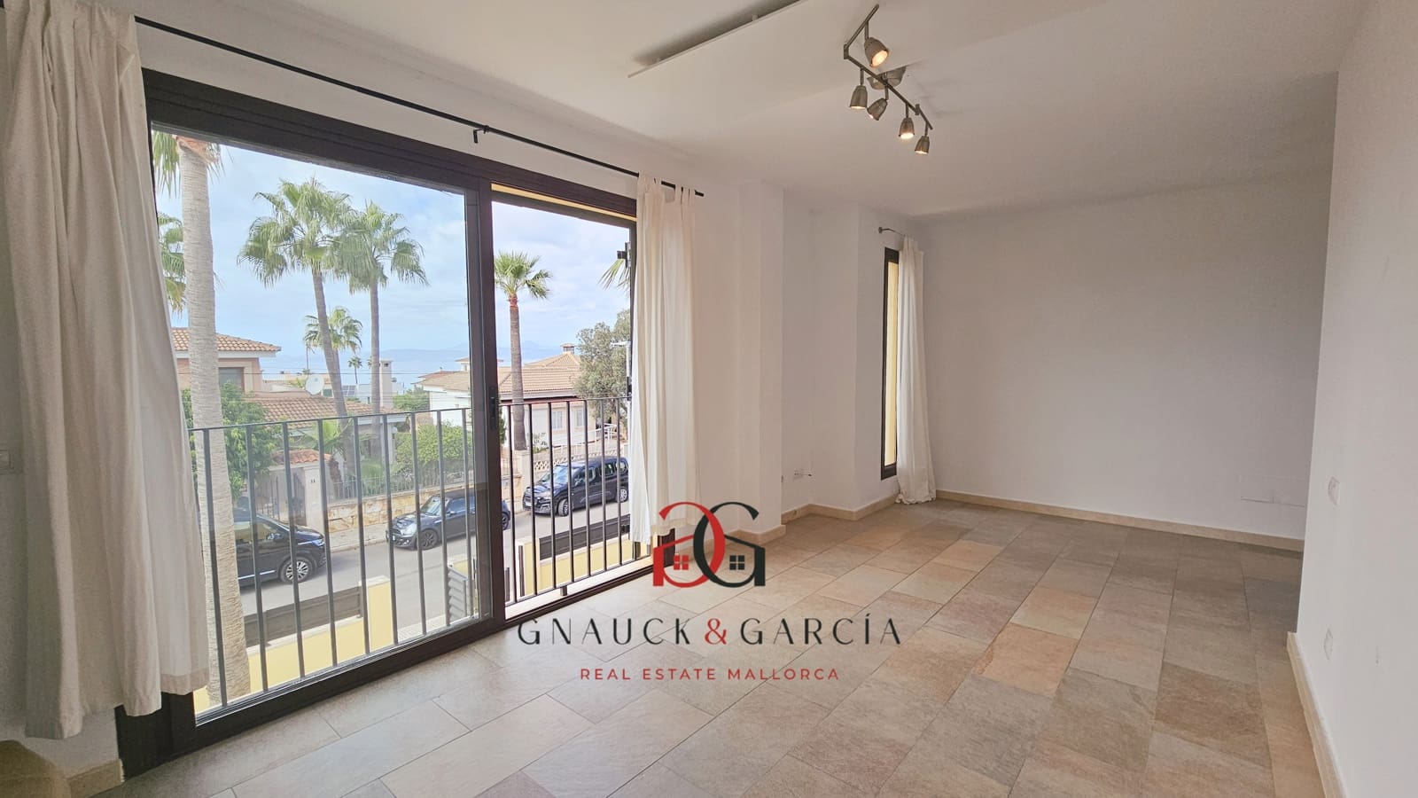 3 slaapkamer Halfvrijstaande villa te koop in Badia Blava met zwembad garage - € 849.000 (Ref: 9388651)