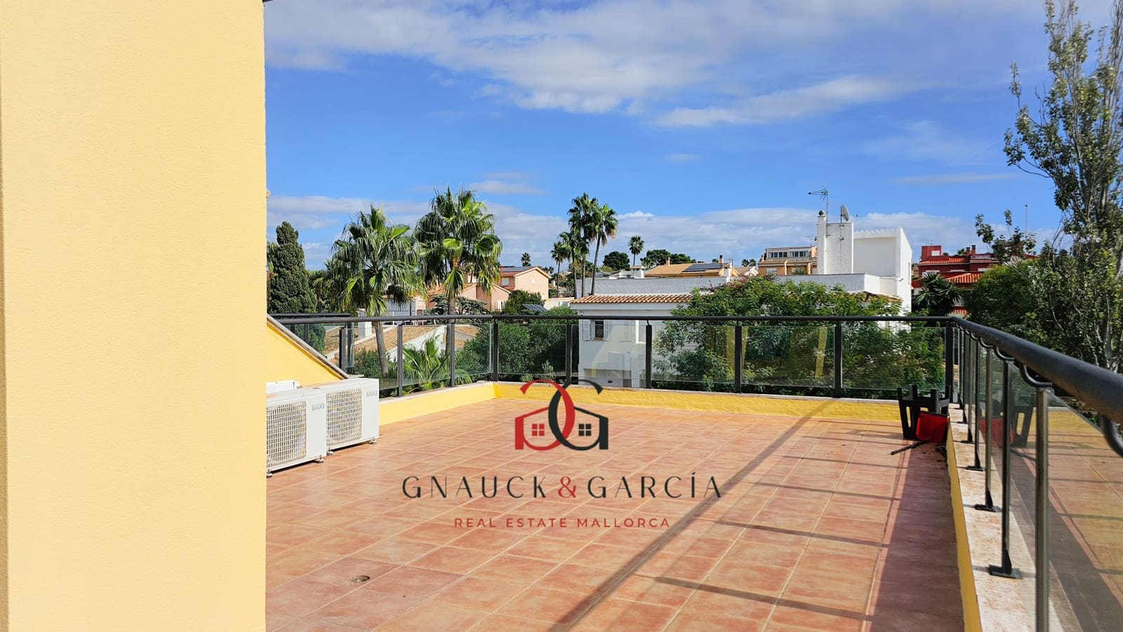 3 slaapkamer Halfvrijstaande villa te koop in Badia Blava met zwembad garage - € 849.000 (Ref: 9388651)