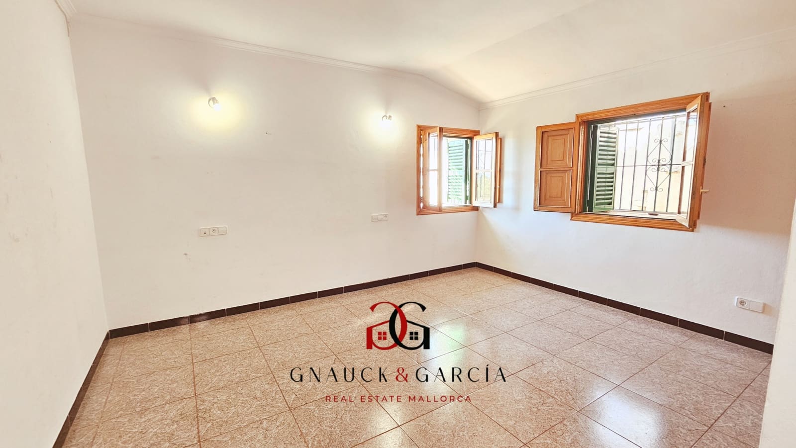 4 soveværelse Finca/Landehus til salg i Establiments - € 1.270.000 (Ref: 9405866)