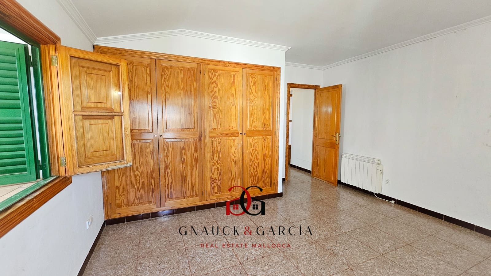 4 soveværelse Finca/Landehus til salg i Establiments - € 1.270.000 (Ref: 9405866)