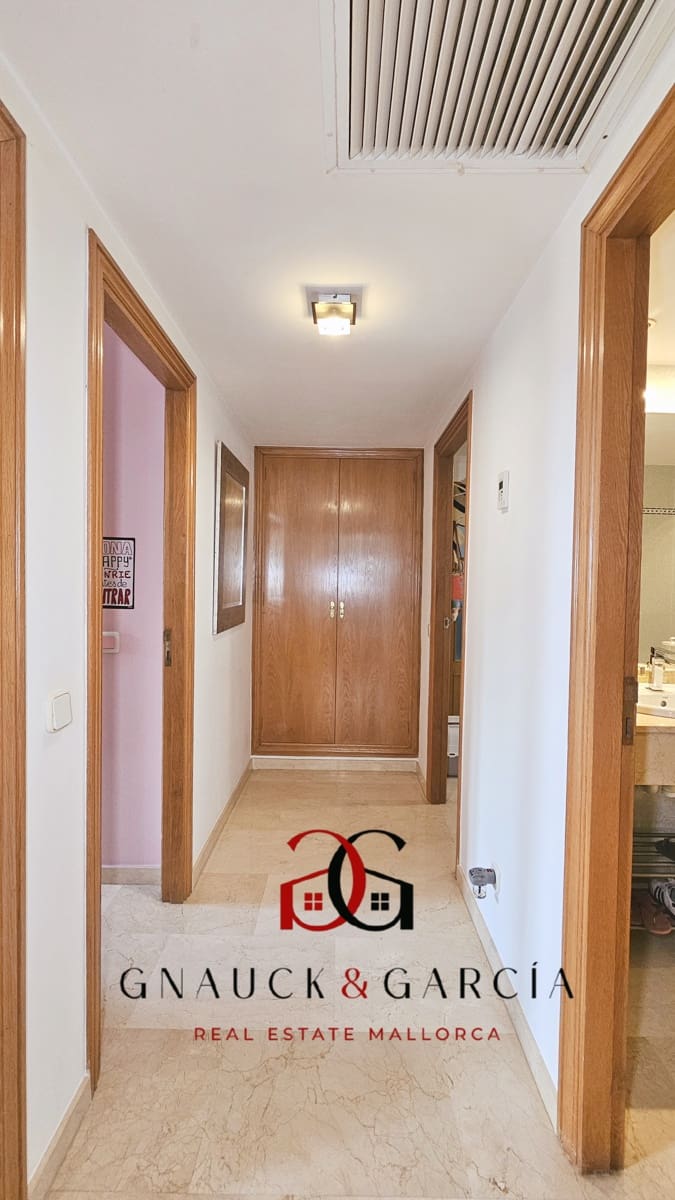 2 bedroom Apartment for sale in Palma de Mallorca with pool garage - € 695,000 (Ref: 9413114)