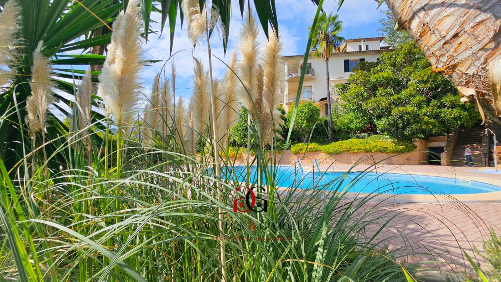 2 bedroom Apartment for sale in Palma de Mallorca with pool garage - € 695,000 (Ref: 9413114)