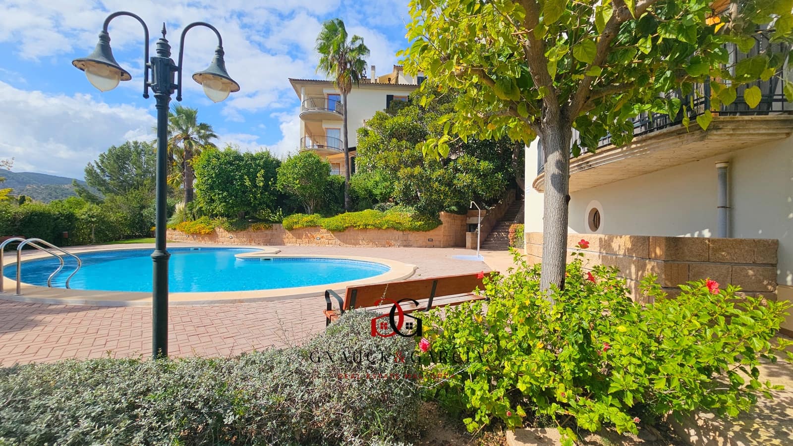 2 bedroom Apartment for sale in Palma de Mallorca with pool garage - € 695,000 (Ref: 9413114)