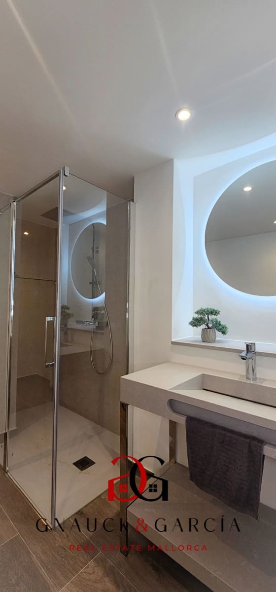 4 soveværelse Lejlighed til salg i Cala Mayor med garage - € 1.680.000 (Ref: 9415333)