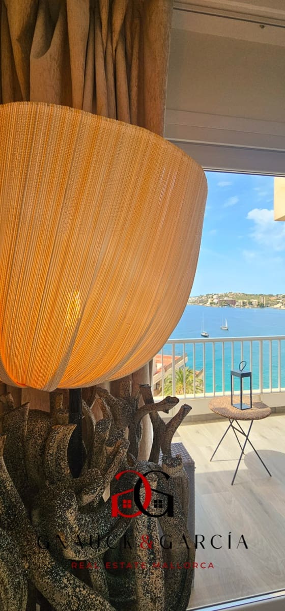 4 soveværelse Lejlighed til salg i Cala Mayor med garage - € 1.680.000 (Ref: 9415333)