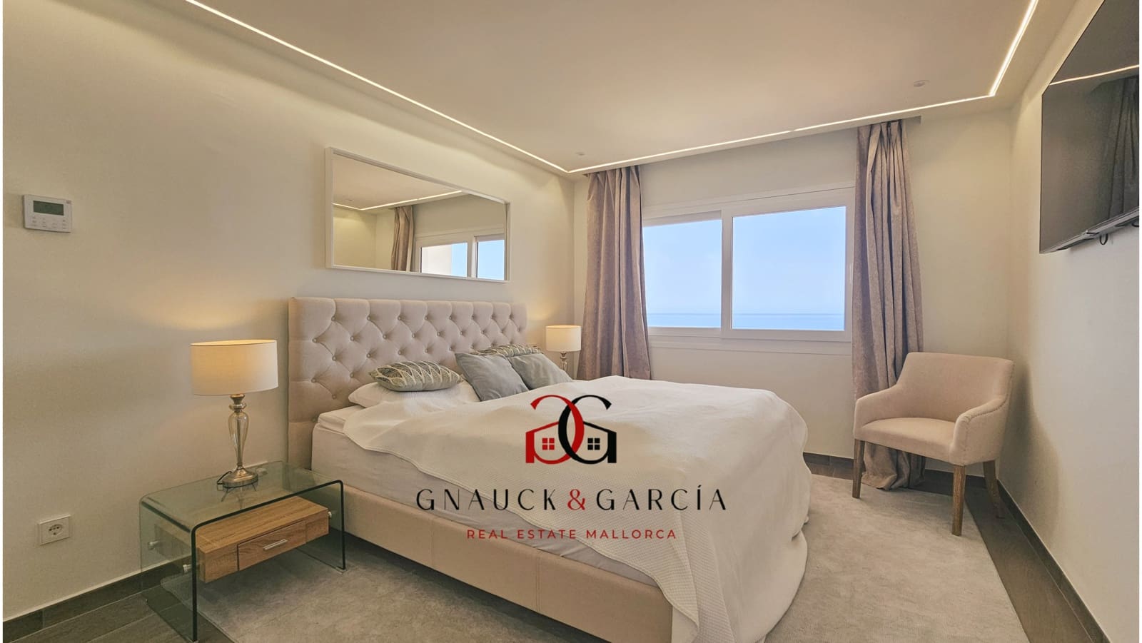 4 soveværelse Lejlighed til salg i Cala Mayor med garage - € 1.680.000 (Ref: 9415333)