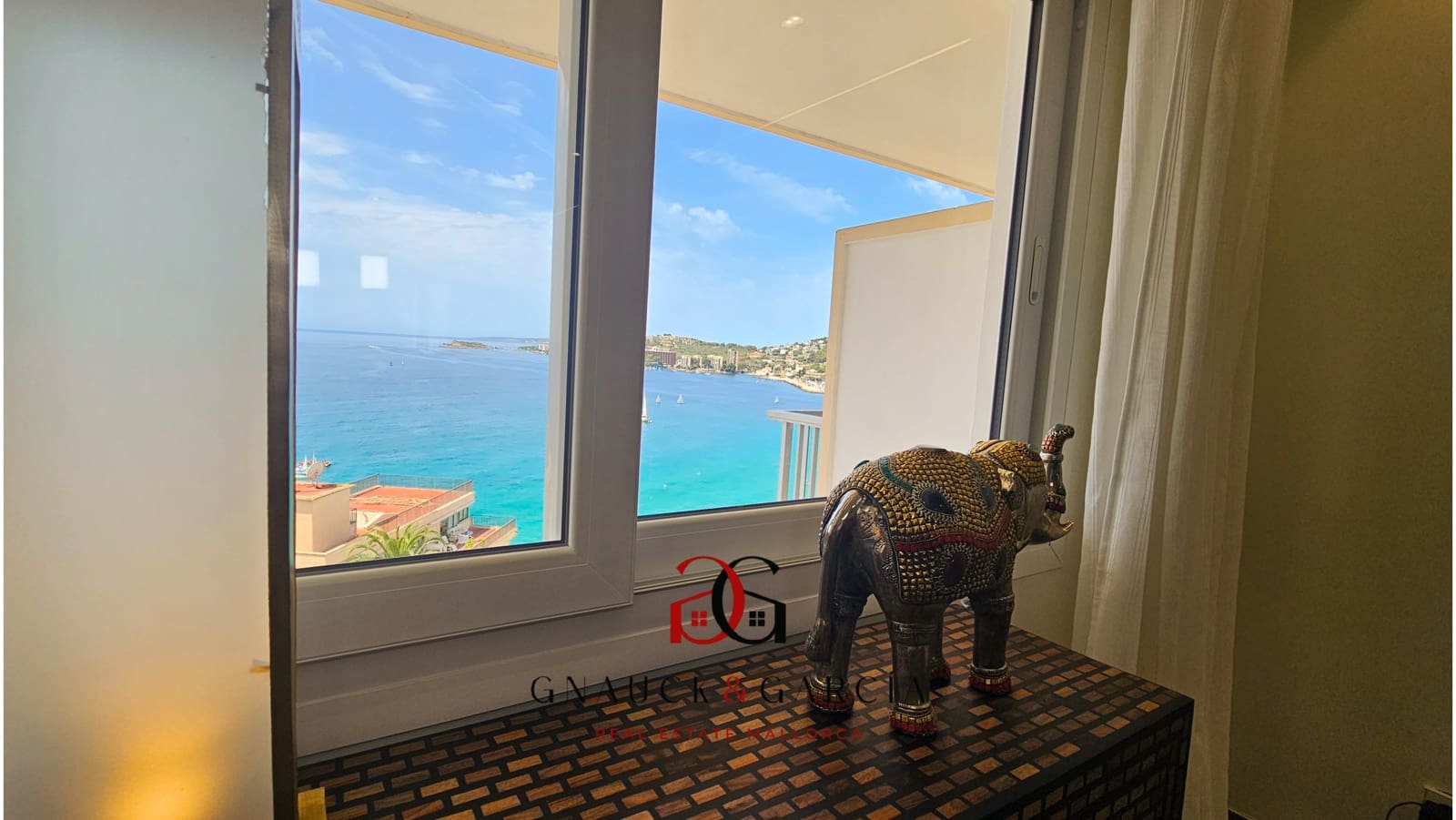 4 soveværelse Lejlighed til salg i Cala Mayor med garage - € 1.680.000 (Ref: 9415333)