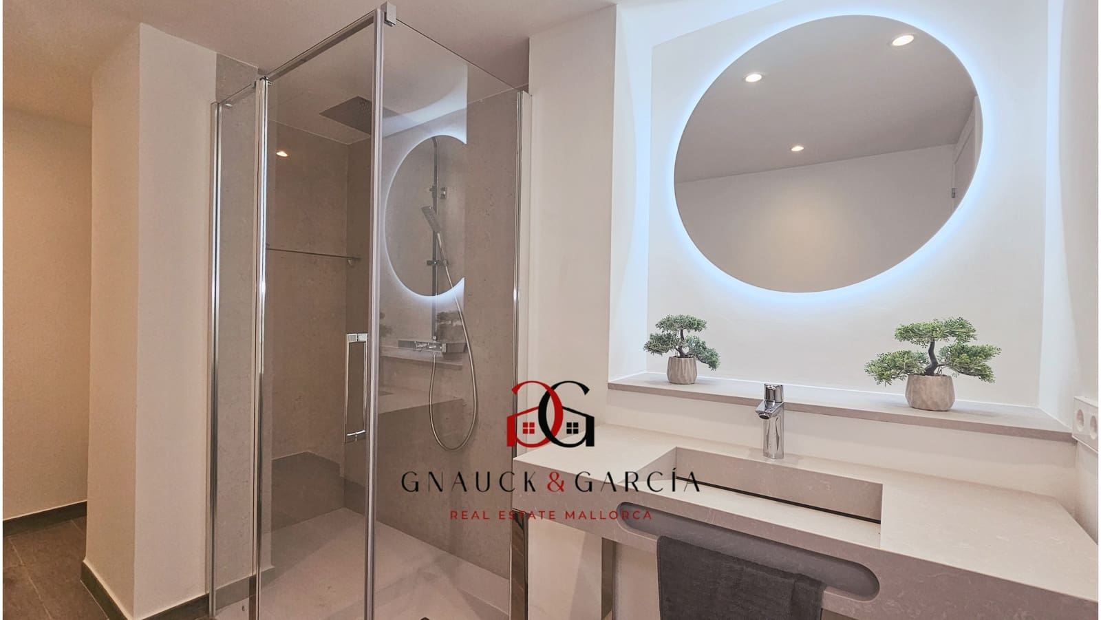 4 soveværelse Lejlighed til salg i Cala Mayor med garage - € 1.680.000 (Ref: 9415333)