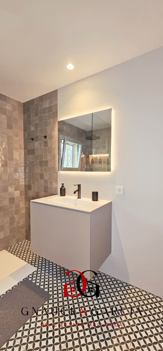 Chalet de 5 habitaciones en Badia Gran en venta con piscina garaje - 1.700.000 € (Ref: 9417638)