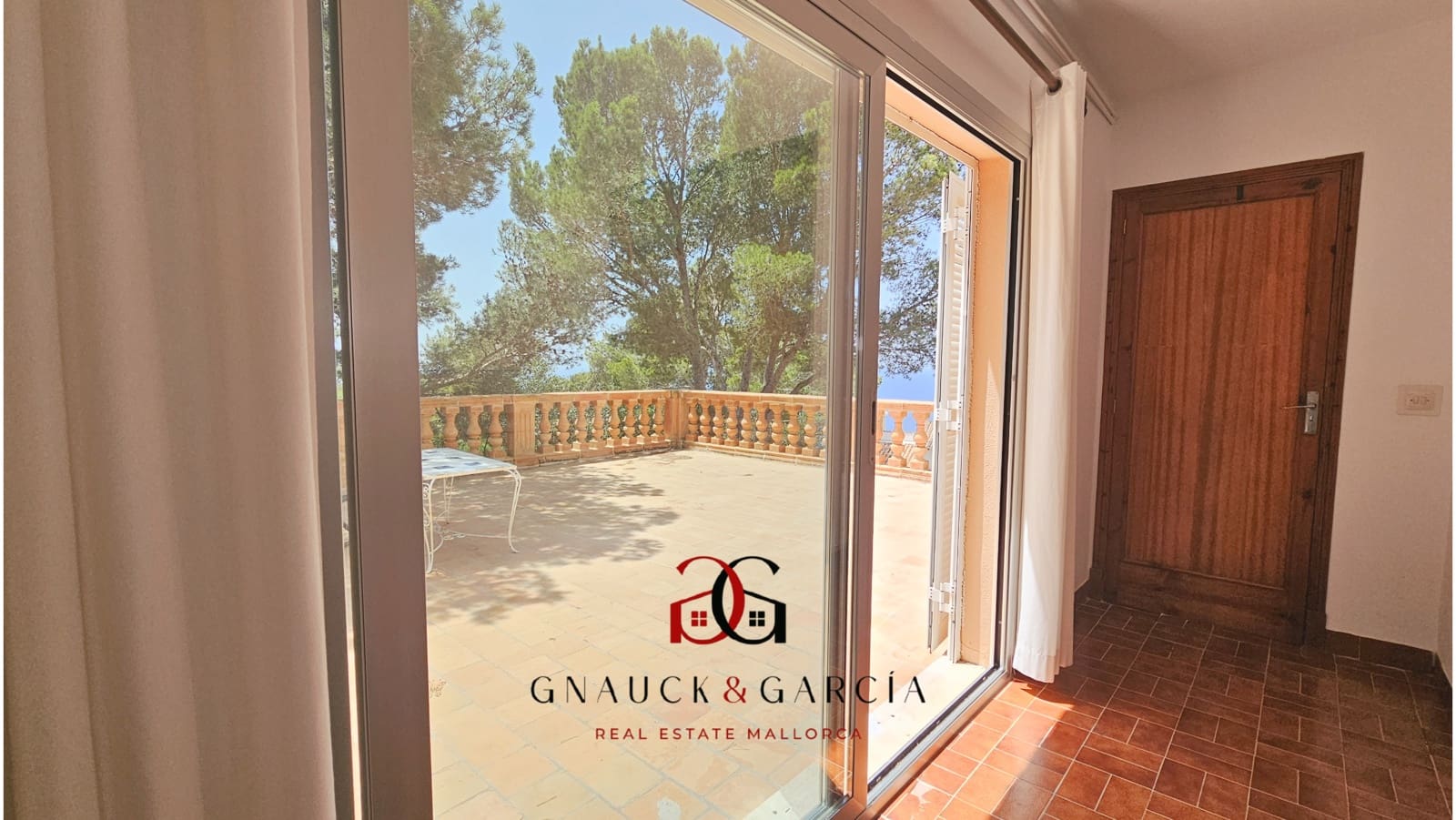 Chalet de 5 habitaciones en Badia Gran en venta con piscina garaje - 1.700.000 € (Ref: 9417638)
