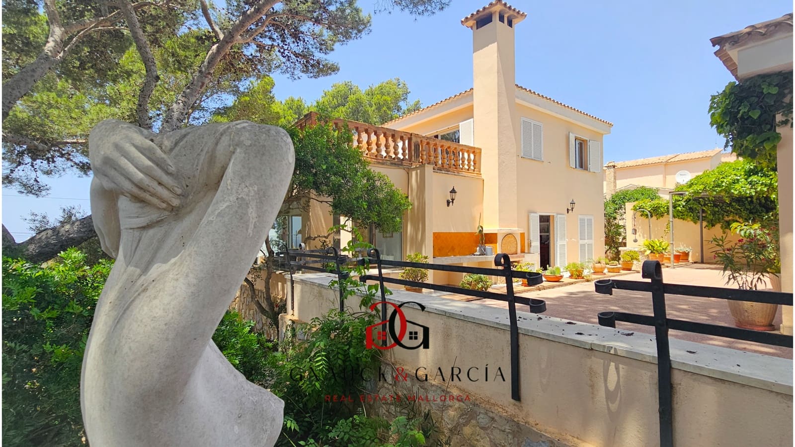 Chalet de 5 habitaciones en Badia Gran en venta con piscina garaje - 1.700.000 € (Ref: 9417638)