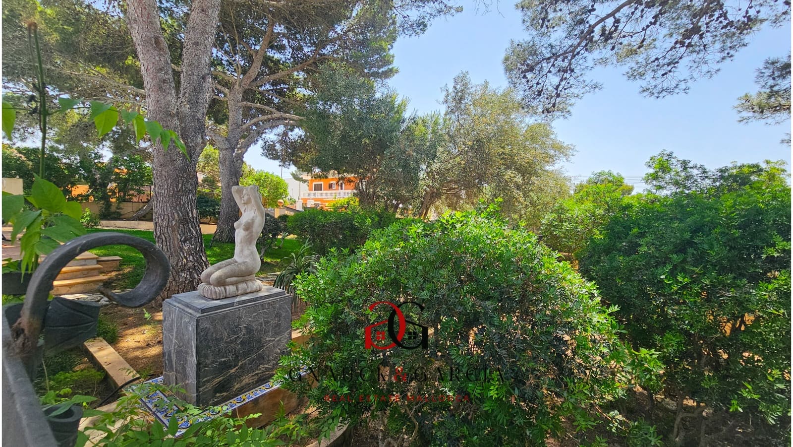 Chalet de 5 habitaciones en Badia Gran en venta con piscina garaje - 1.700.000 € (Ref: 9417638)