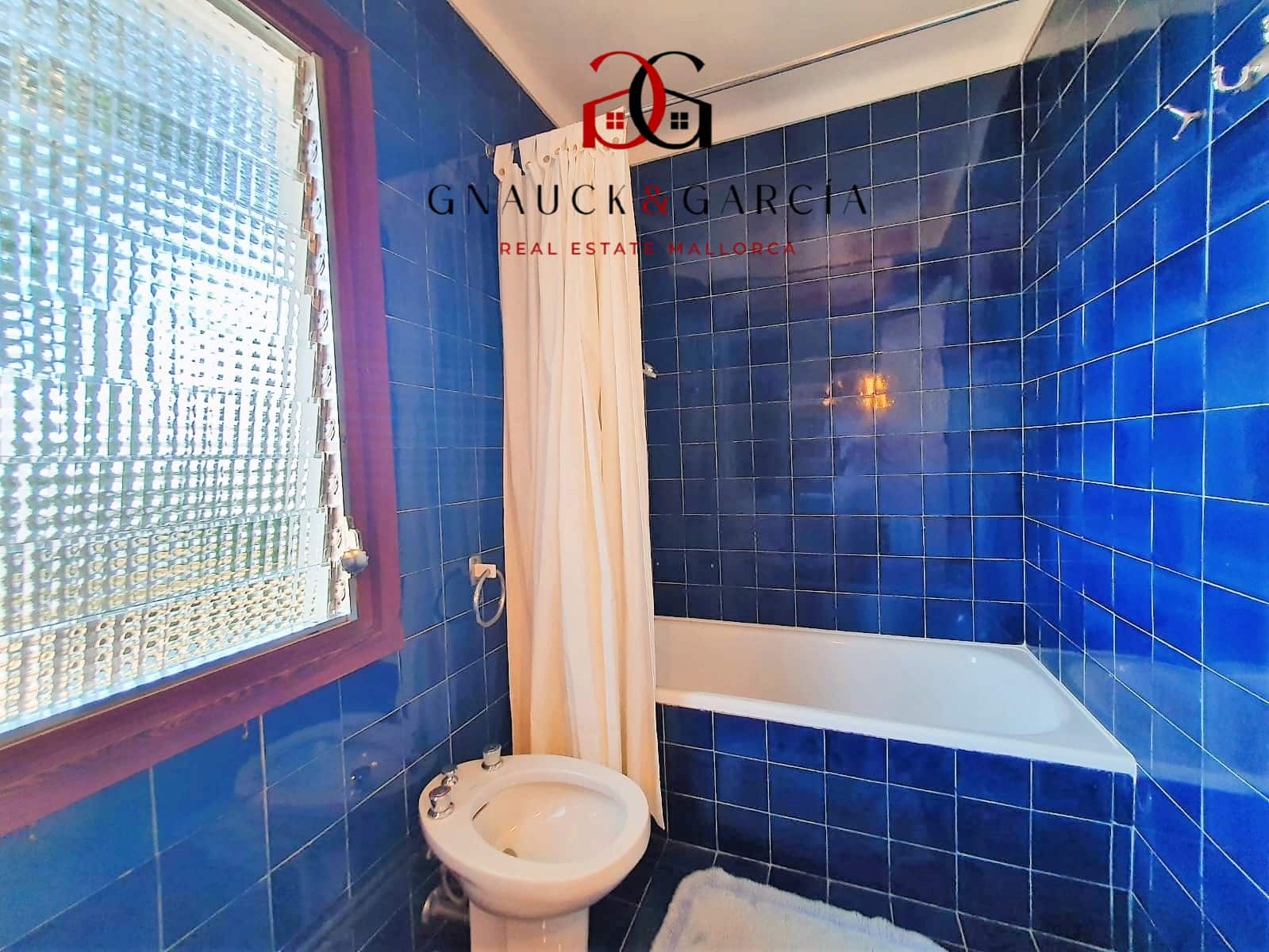 4 bedroom Villa for sale in Badia Blava with pool garage - € 3,350,000 (Ref: 9431980)