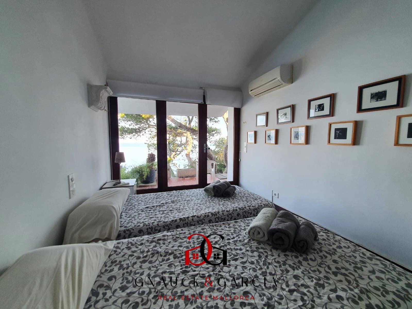 4 bedroom Villa for sale in Badia Blava with pool garage - € 3,350,000 (Ref: 9431980)