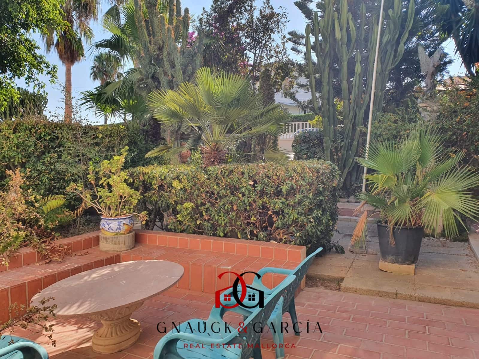 4 bedroom Villa for sale in Badia Blava with pool garage - € 3,350,000 (Ref: 9431980)