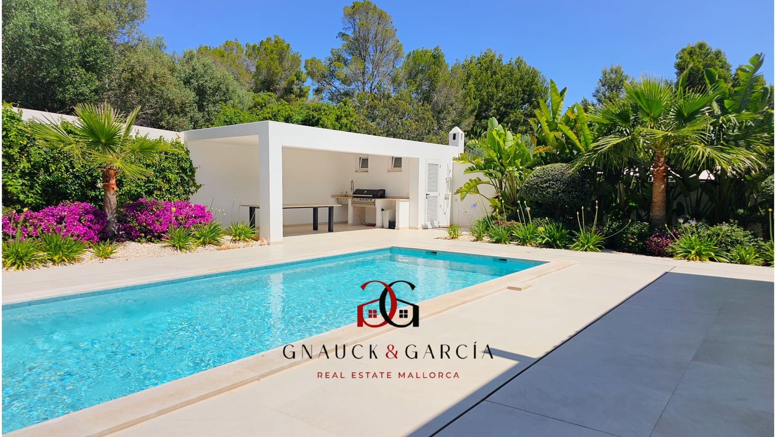 6 soverom Villa til salgs i Palmanova med svømmebasseng garasje - € 3 950 000 (Ref: 9436138)