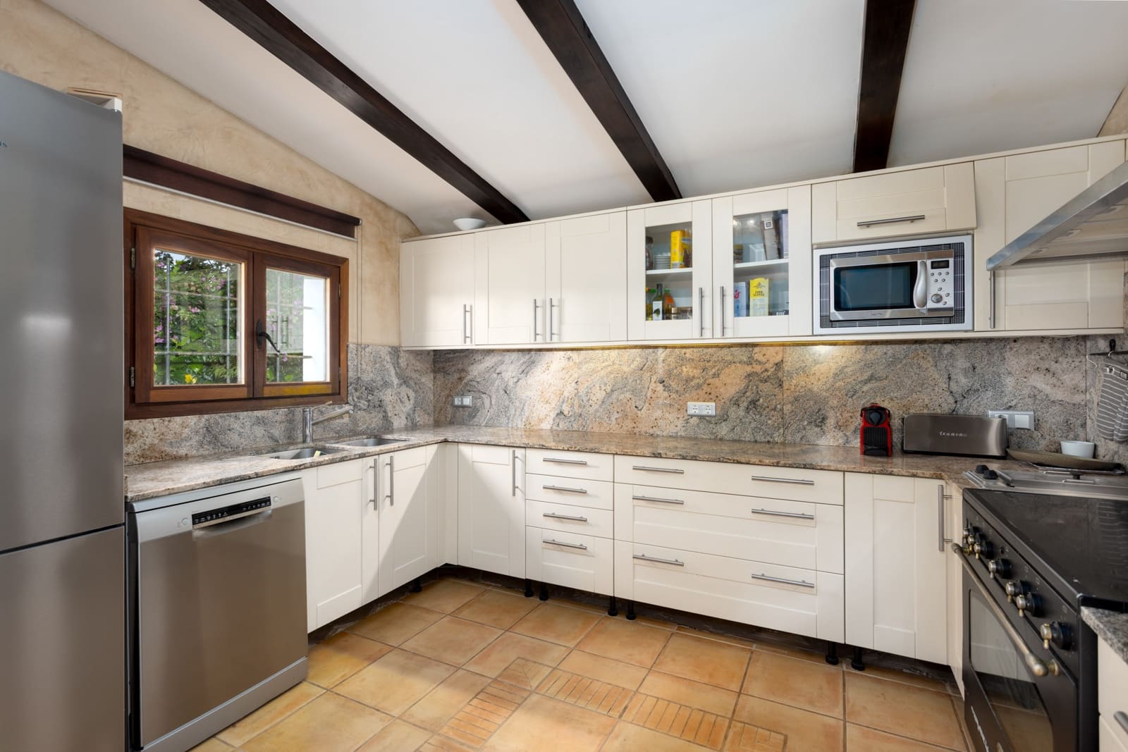 6 soveværelse Finca/Landehus til salg i Sencelles med swimmingpool garage - € 1.950.000 (Ref: 9473598)