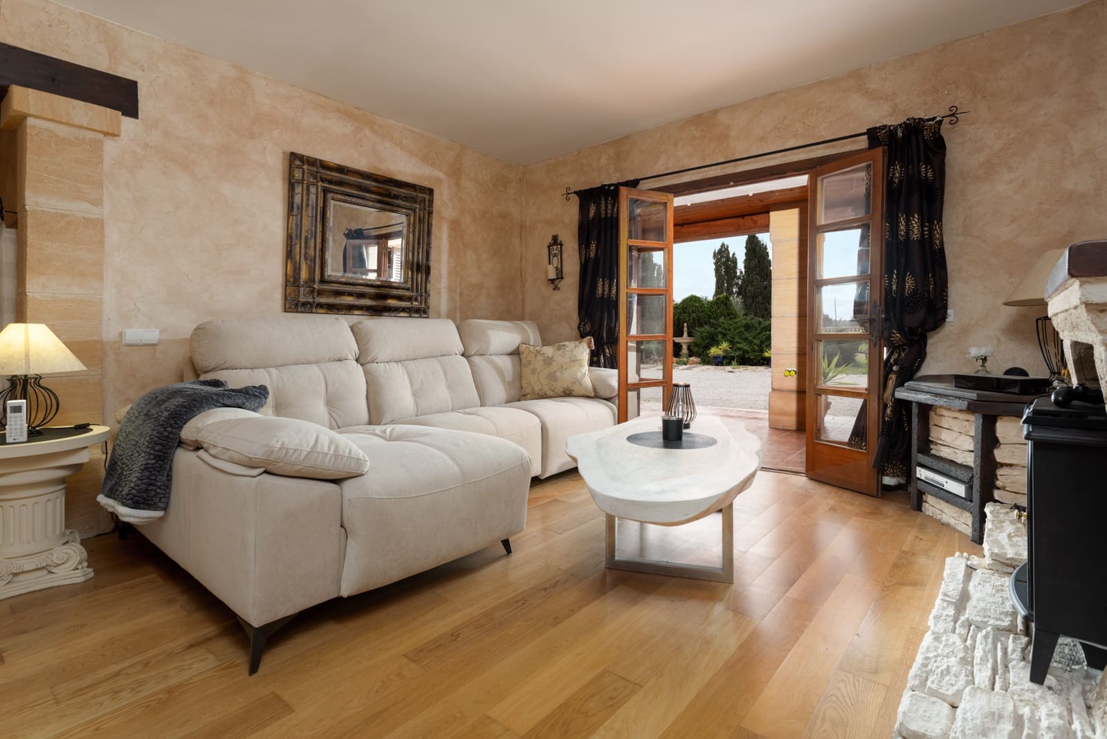 6 soveværelse Finca/Landehus til salg i Sencelles med swimmingpool garage - € 1.950.000 (Ref: 9473598)