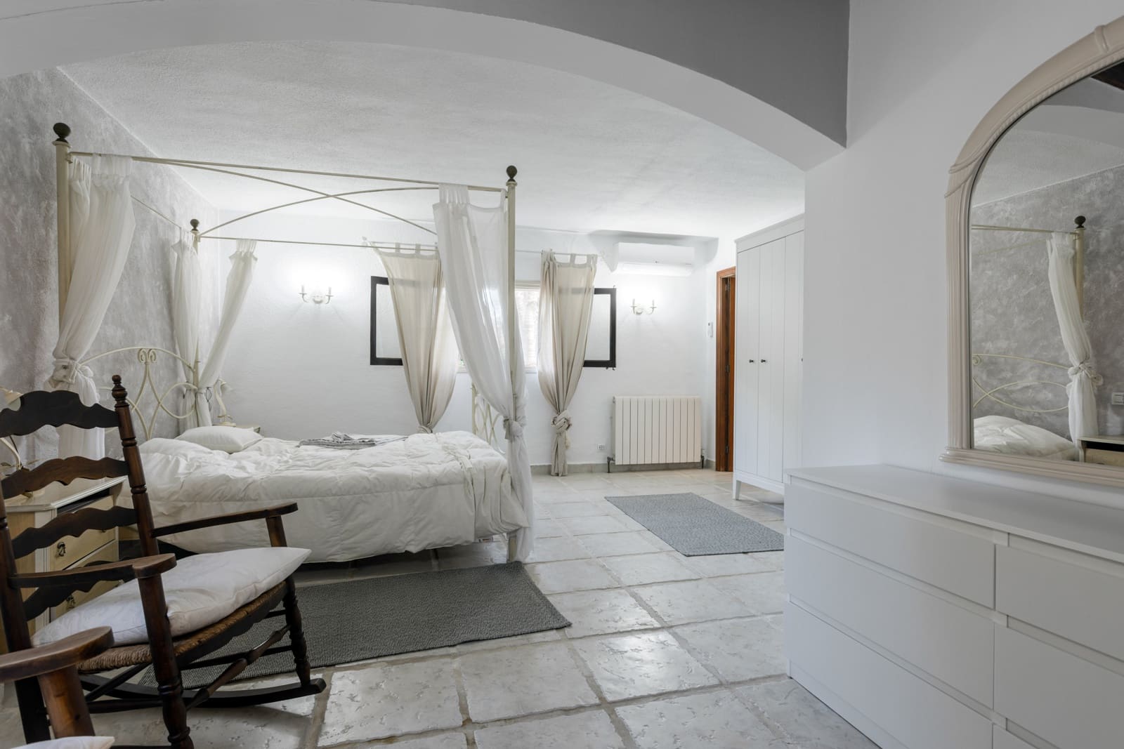 6 soveværelse Finca/Landehus til salg i Sencelles med swimmingpool garage - € 1.950.000 (Ref: 9473598)