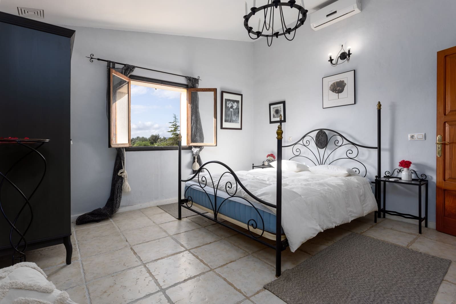 6 soveværelse Finca/Landehus til salg i Sencelles med swimmingpool garage - € 1.950.000 (Ref: 9473598)