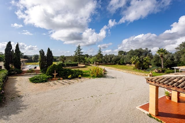 6 slaapkamer Finca/Landhuis te koop in Sencelles met zwembad garage - € 1.950.000 (Ref: 9473598)