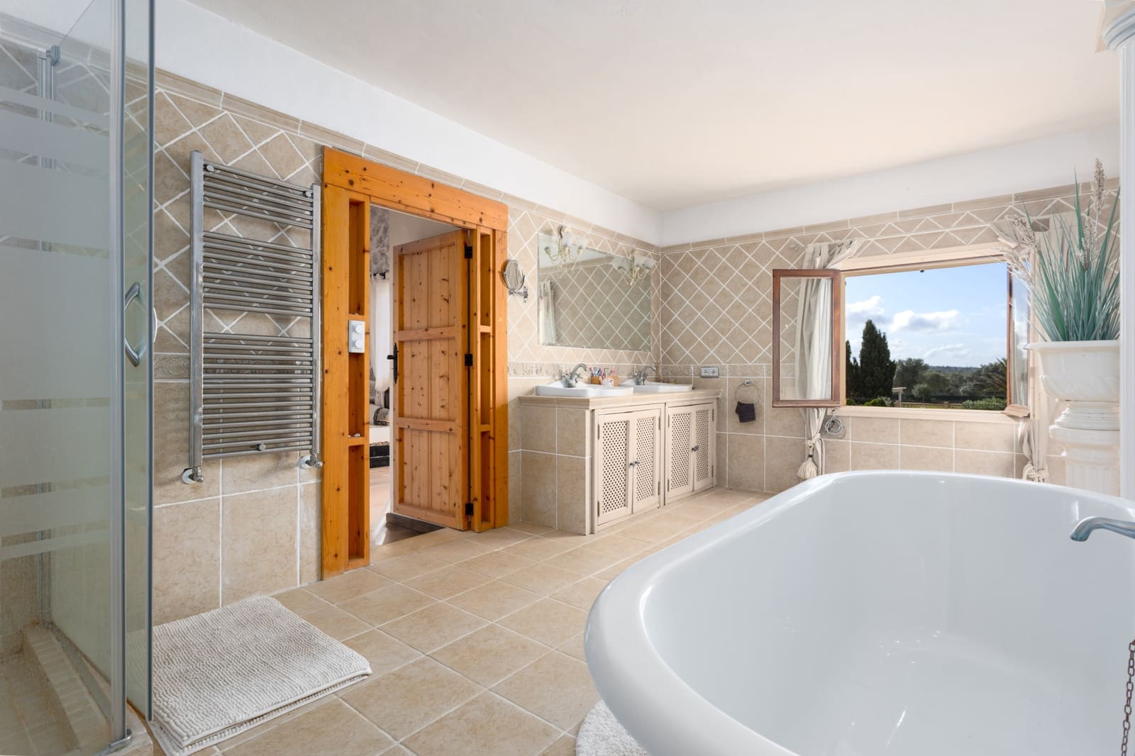 6 soveværelse Finca/Landehus til salg i Sencelles med swimmingpool garage - € 1.950.000 (Ref: 9473598)