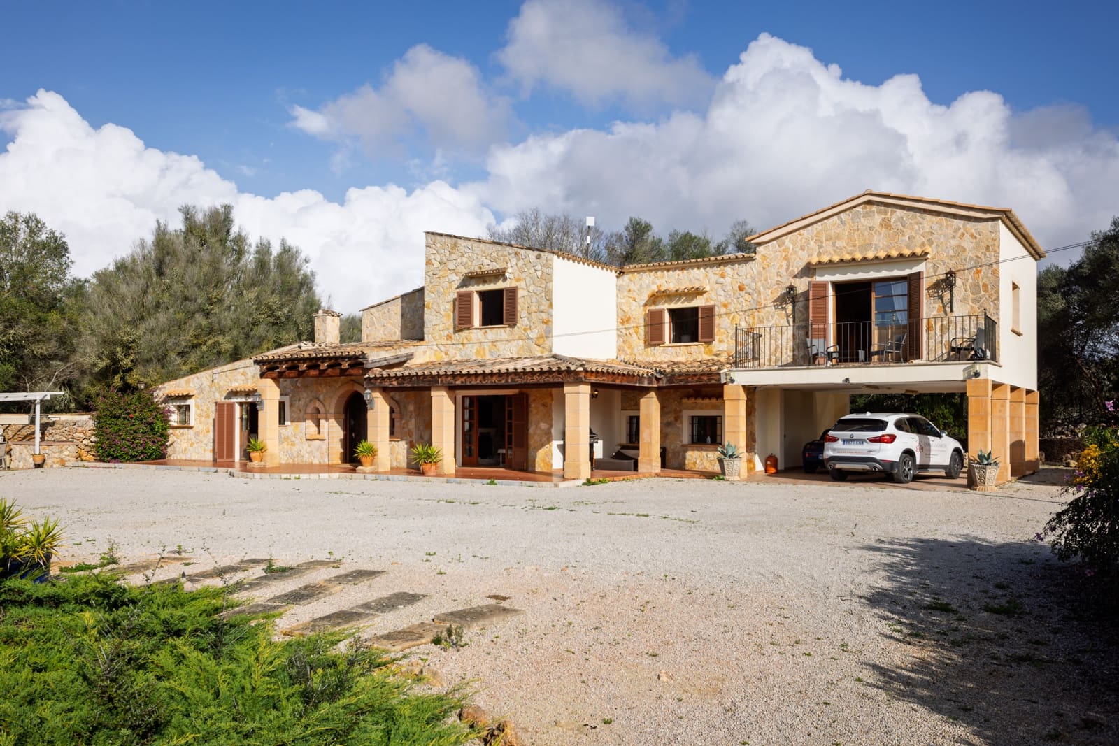 6 soveværelse Finca/Landehus til salg i Sencelles med swimmingpool garage - € 1.950.000 (Ref: 9473598)