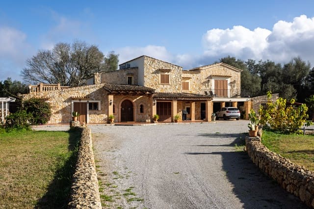 6 slaapkamer Finca/Landhuis te koop in Sencelles met zwembad garage - € 1.950.000 (Ref: 9473598)