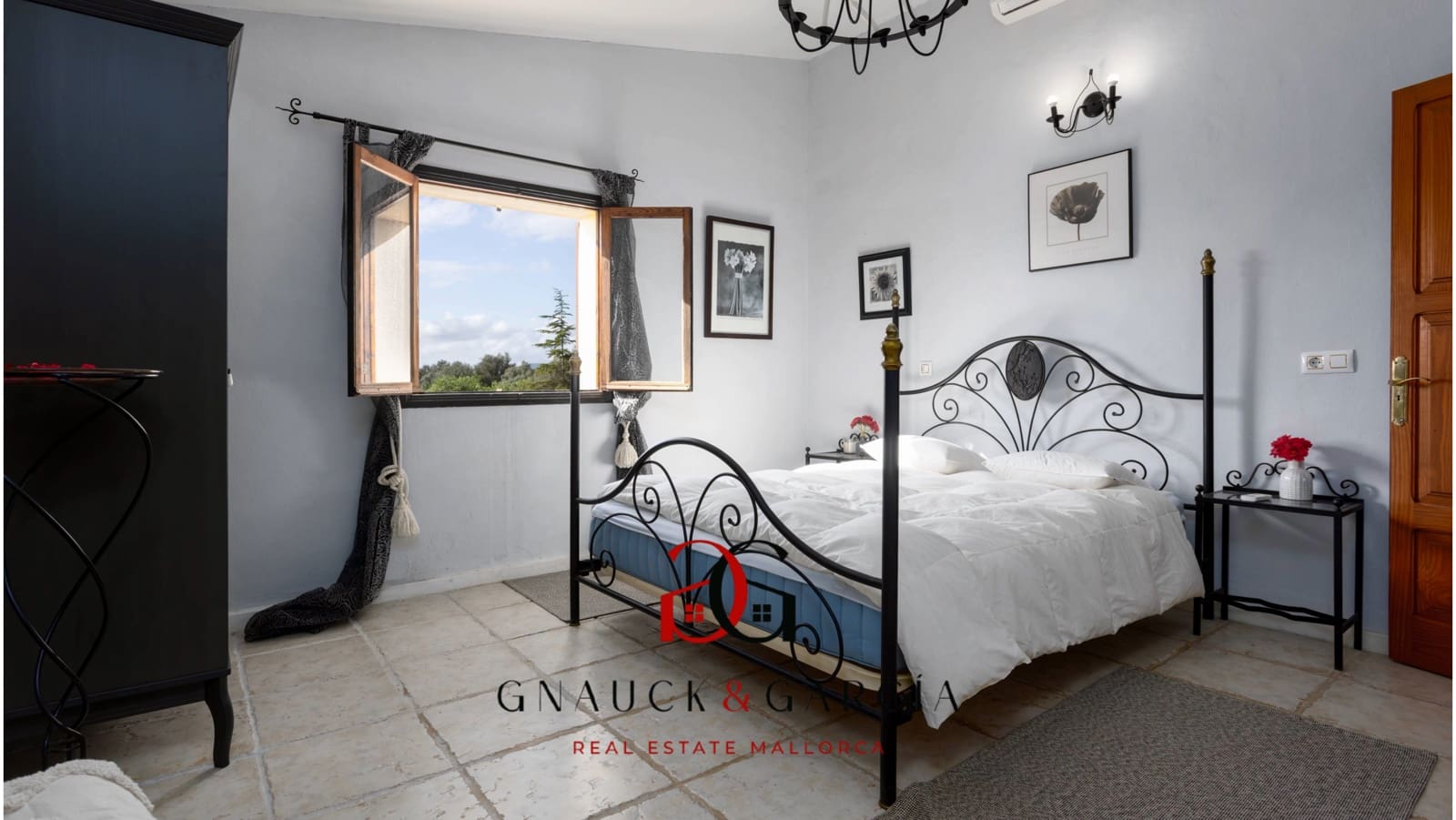 6 bedroom Finca/Country House for sale in Sencelles with pool garage - € 1,690,000 (Ref: 9473598)