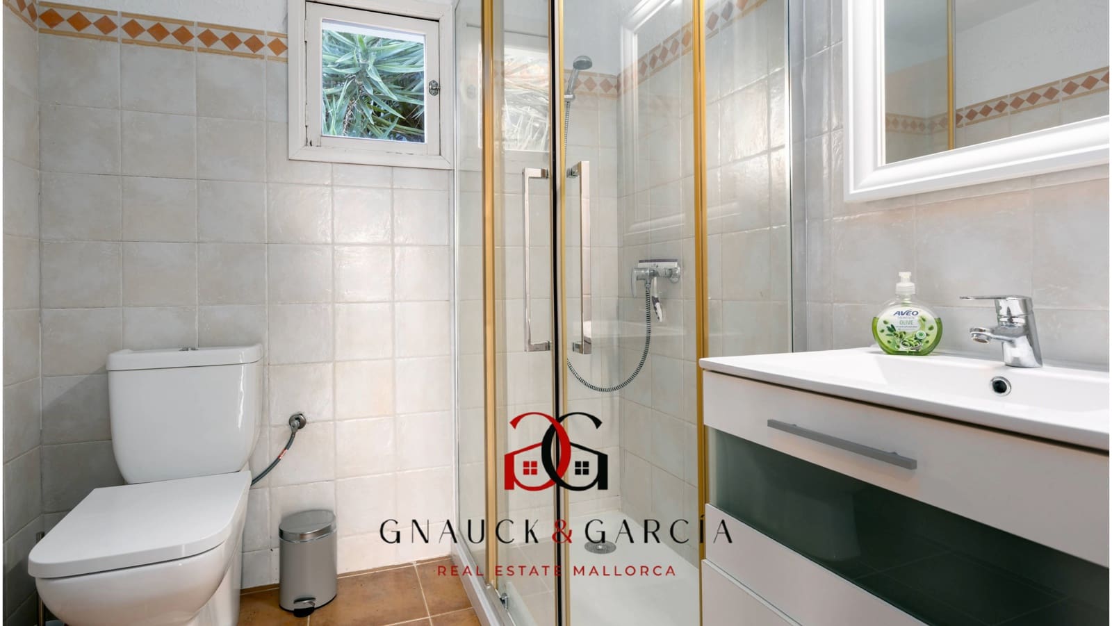 6 bedroom Finca/Country House for sale in Sencelles with pool garage - € 1,690,000 (Ref: 9473598)