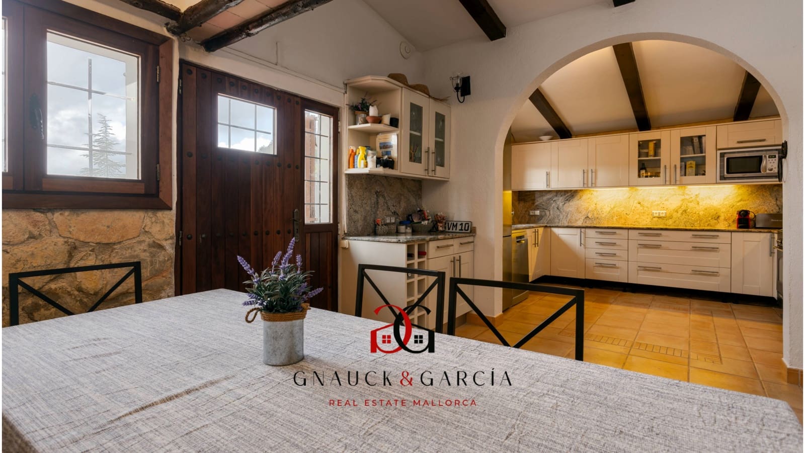 6 bedroom Finca/Country House for sale in Sencelles with pool garage - € 1,690,000 (Ref: 9473598)