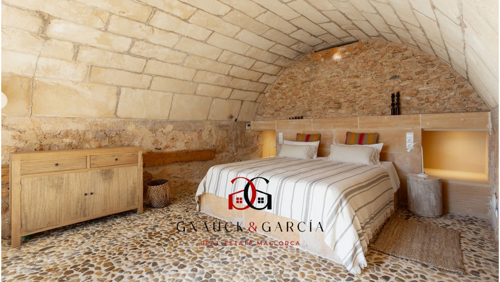 Terre non Aménagée à vendre à Campos - 3 650 000 € (Ref: 9588194)