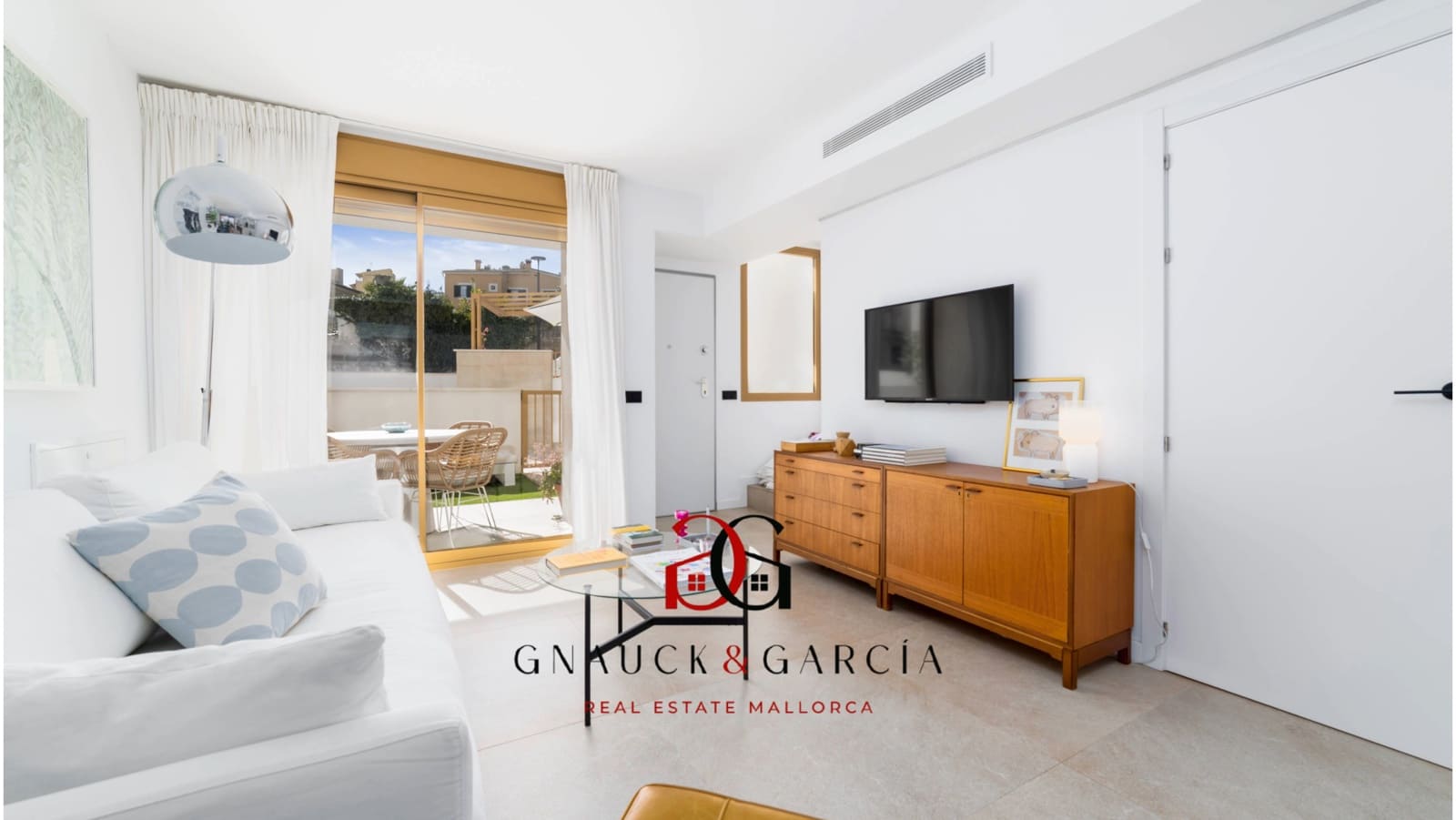 2 soverom Leilighet til salgs i San Agustin / Sant Agusti med svømmebasseng garasje - € 839 000 (Ref: 9624114)